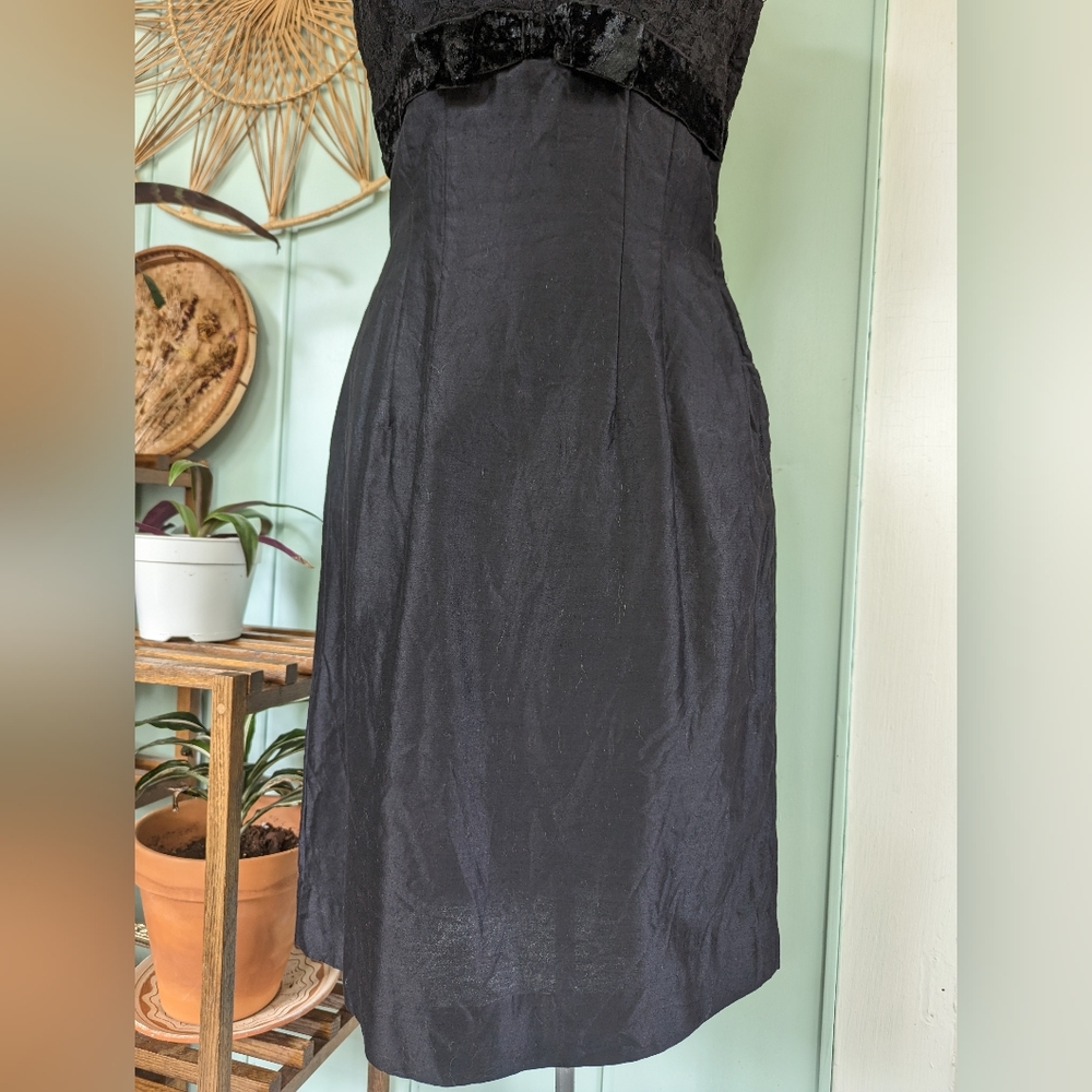 60s Vintage Black Dress - Picture 6 of 10